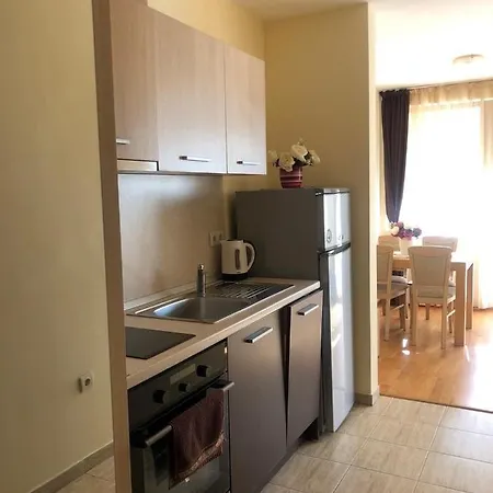 Deluxe Studio Maxi St Constantine And Helena Apartment Varna